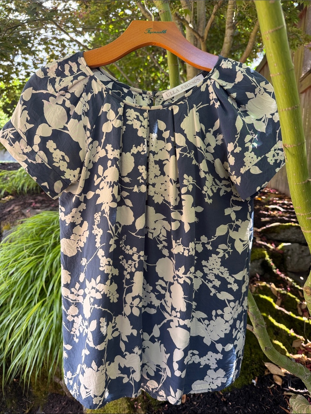 Ulla Johnson Blue and Cream Floral Silk Blouse (size 4)